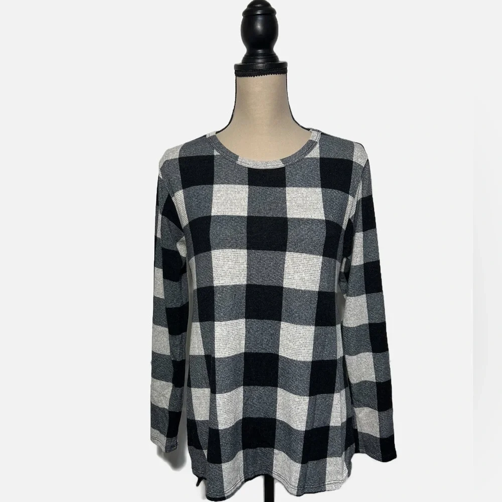 Sweet Claire Black Off White Plaid Pull Over Top size Medium
